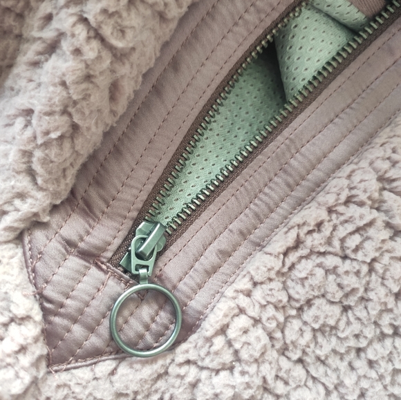 SHERPA HALF-ZIP Pullover - Picture 7 of 13